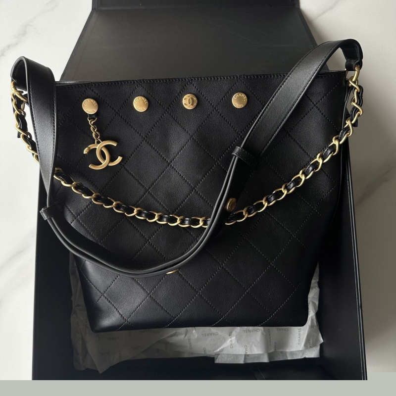 Ch*el shopping bags